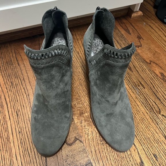 Vince Camito gray suede bootie, size 9 - Picture 3 of 6